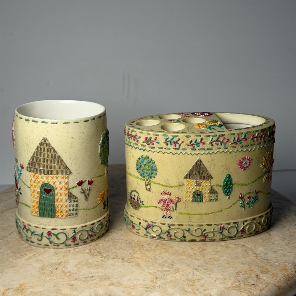 Vintage Bathroom Set Cream Folk Art Cottage Embroidered Look Resin 2pc